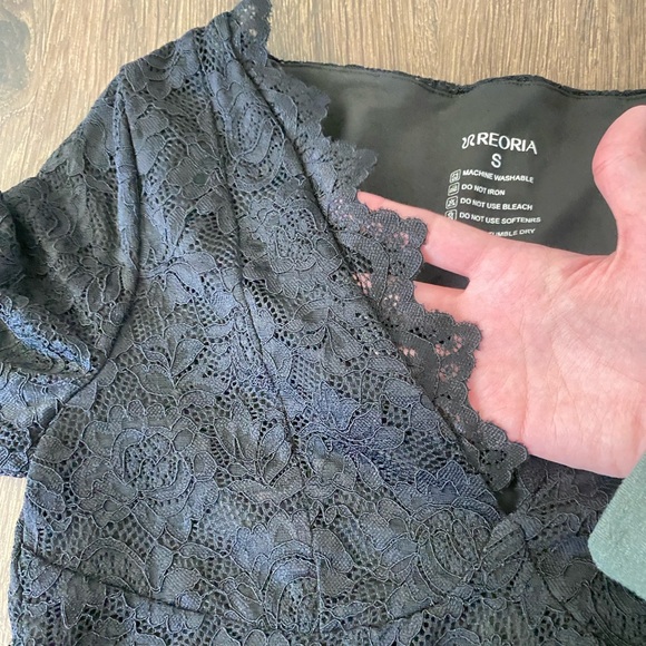 Women's black lace v-neck long sleeve top size small goth whimsygoth edgy sexy - Picture 6 of 9